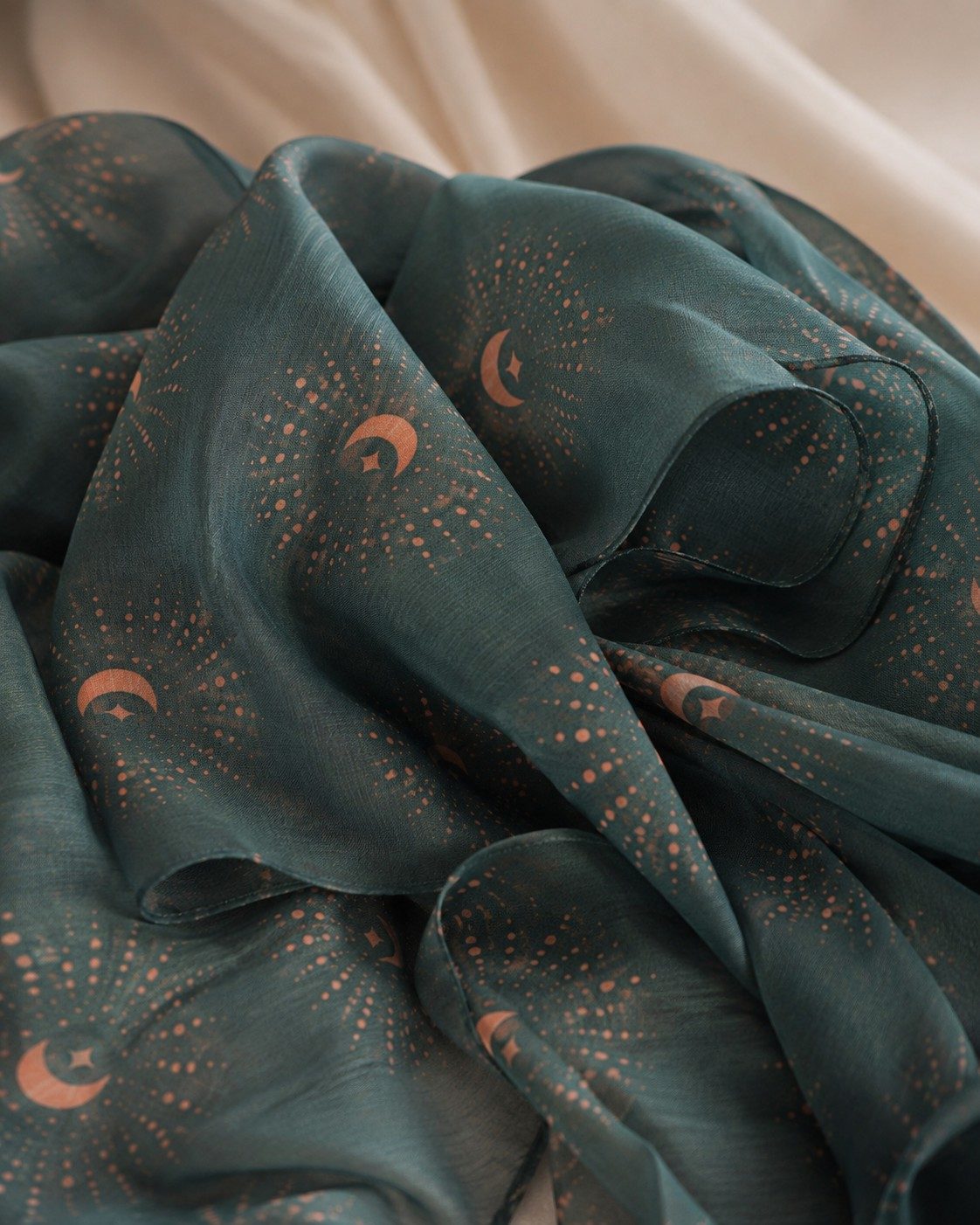 30s Print Modal Crescent Moon & Star Hijab wholesale manufacturer China detail