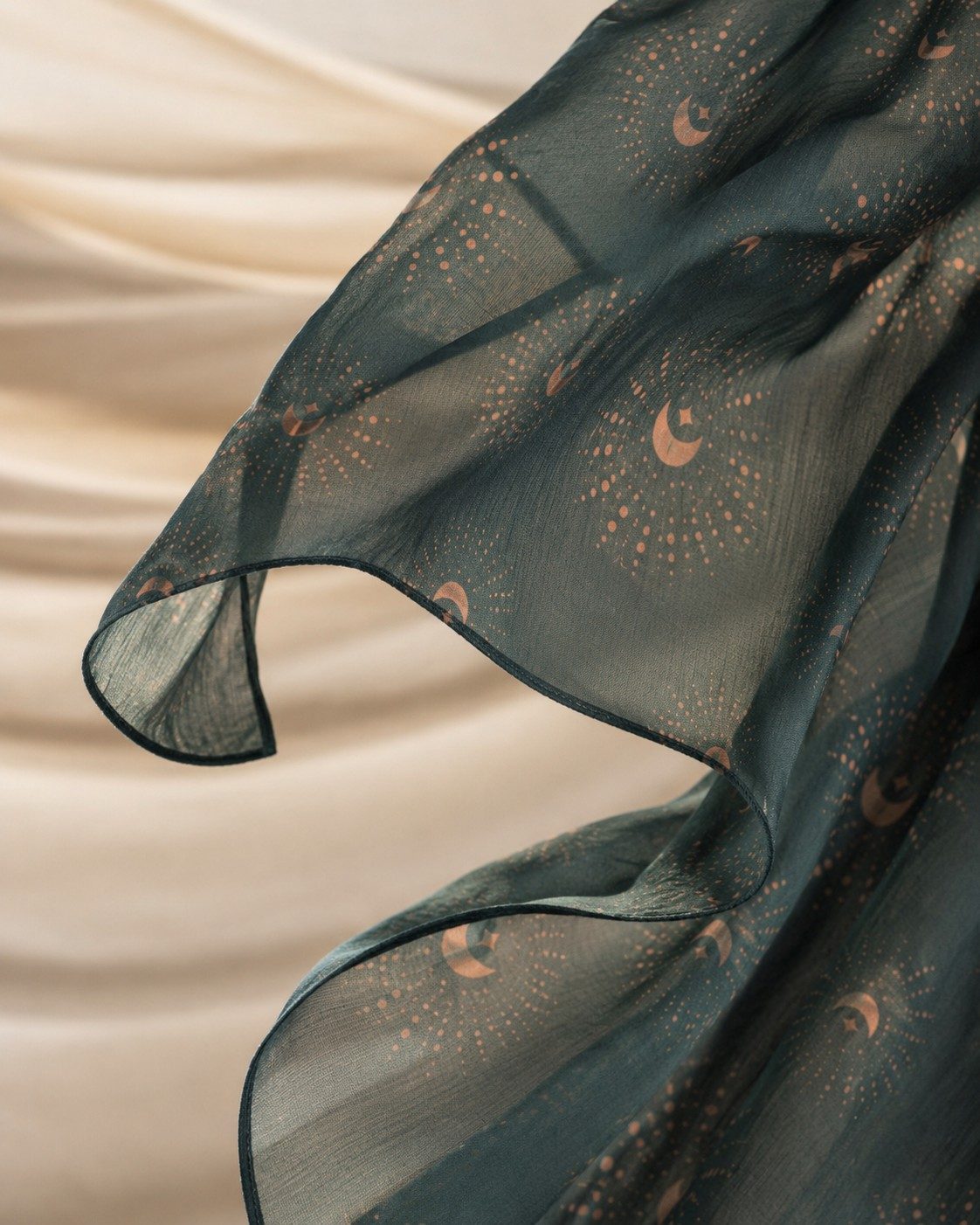 30s Print Modal Crescent Moon & Star Hijab wholesale manufacturer China detail